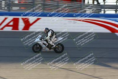 media/Jan-22-2023-Fastrack Riders (Sun) [[8956088f29]]/Level 3/Session 1 (Start Finish)/